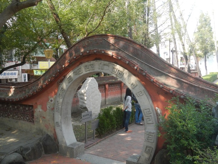 騎 單 車 遊 府 城 ( 北 區 ) 古 蹟 、 美 食 記