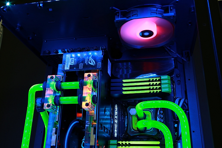 [分享] 6950X 水冷電腦組裝