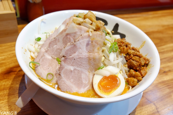 【拉麵】雞二拉麵，麻辣口味登場