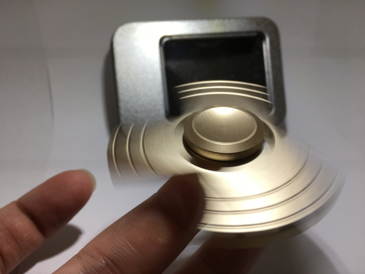 [開箱] 指尖陀螺 Hand spinner