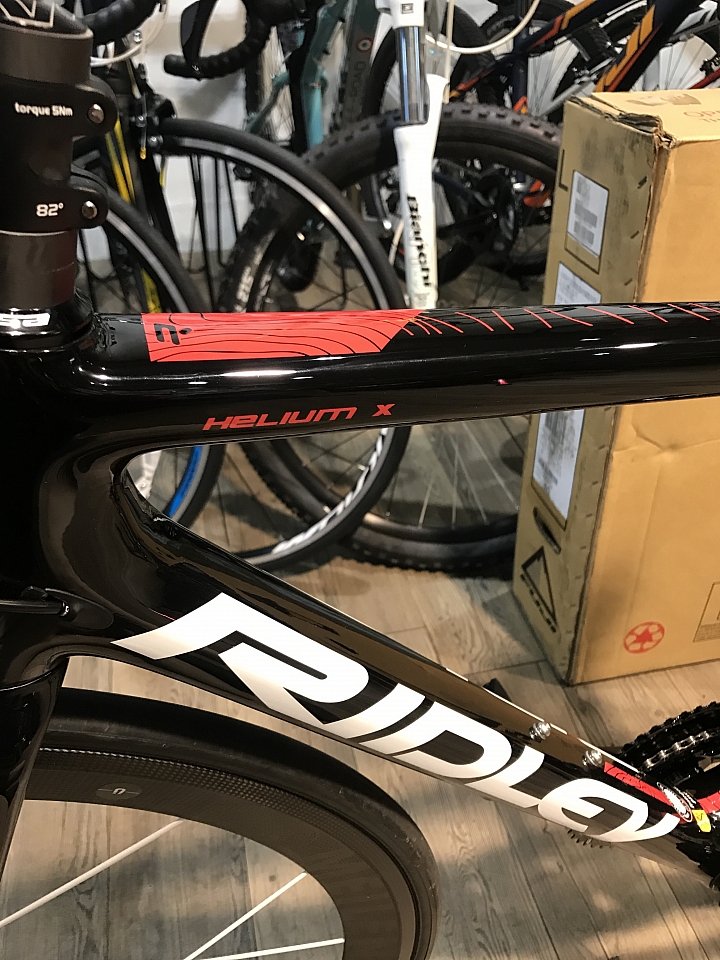 (新車分享) 2017 RIDLEY HELIUM X 車隊版 超輕量化登山型公路車 ~