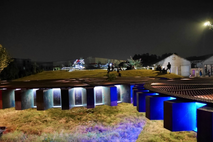 【台南仁德 | 景點】夜空下的糖罐遊樂場✦十鼓仁糖文創園區