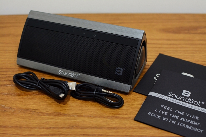 [產品開箱]美國品牌聲霸SoundBot SB521藍牙喇叭--大音量適合戶外休閒活動
