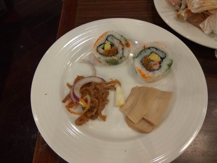 [歐式自助餐/下午茶]台中市福華飯店2F美樂琪餐廳下午茶食記~~ 蝦蟹多~甜點很好吃~~很推!