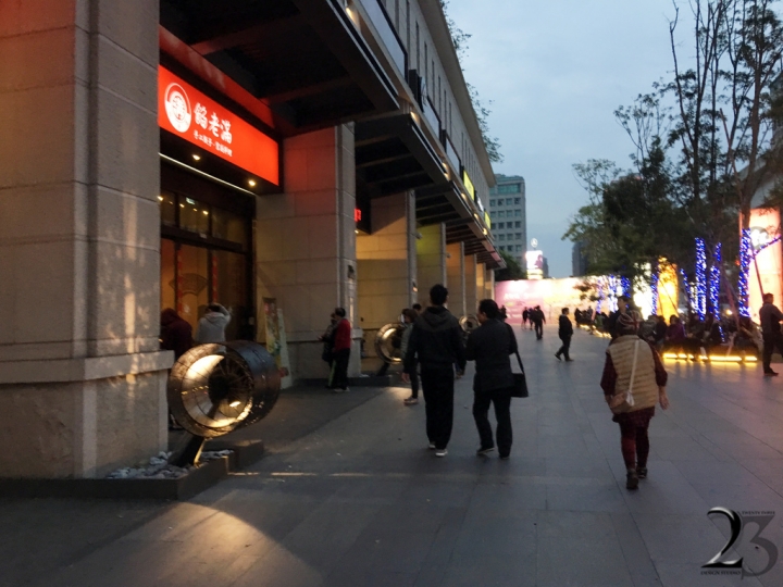 台中西屯冒煙的喬墨西哥餐廳裡面還有泰式料理西班牙料理聚會同樂好地點