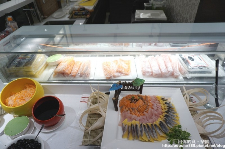【宜蘭市】<悅川酒店>2017全新開幕的親子酒店,有超大的遊戲室,還有豐富藏書,每間客房也都有文學名著;兼具休閒與人文知性的漂亮酒店。