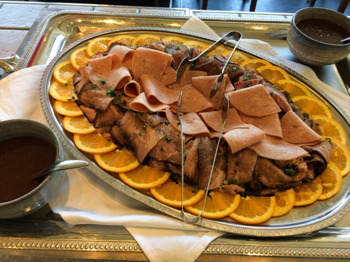 【美食。食記】東京 國際展示場 食材不俗 長輩適合 創菜Patio 台場 草莓 吃到飽 飯店 Buffet 推薦