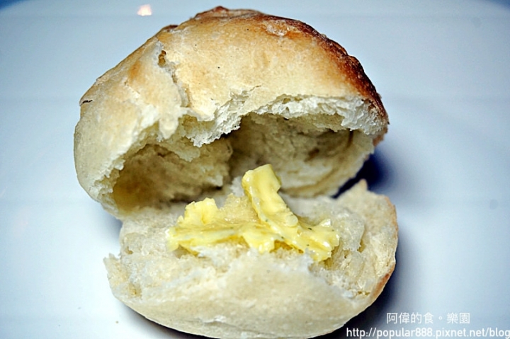 【松江南京站】 <香頌私宅洋樓>台北神秘私廚餐廳，帶點南洋風的兩層樓白色洋房，供應頂級美味料理與美酒，非常棒的用餐經驗！