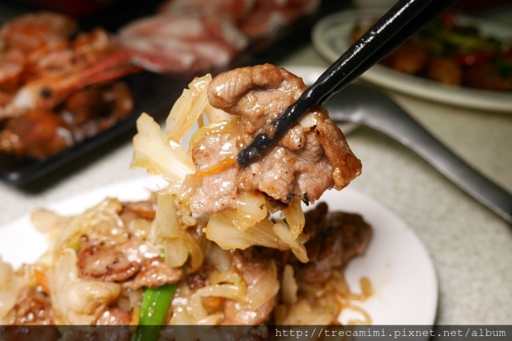 【食記】高雄我家帶皮羊肉海鮮燒烤-超低調的羊肉爐店家特製天使紅蝦鍋/附贈六道菜跟鹽烤蝦,便宜呷粗飽又新鮮!