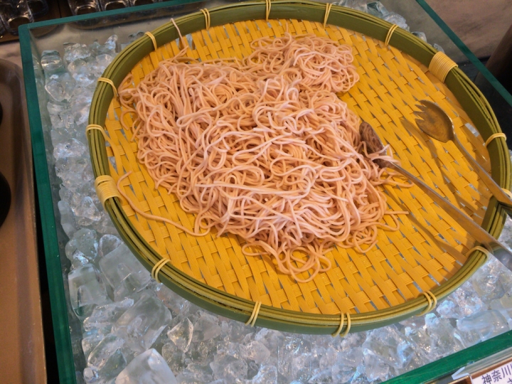 【美食。食記】東京 國際展示場 食材不俗 長輩適合 創菜Patio 台場 草莓 吃到飽 飯店 Buffet 推薦