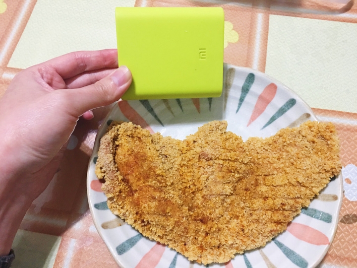 【玩 新北】中和區 "戰鬥雞雞幫"超大香雞排香脆薄皮鮮嫩多汁。保證讓你愛不釋手~