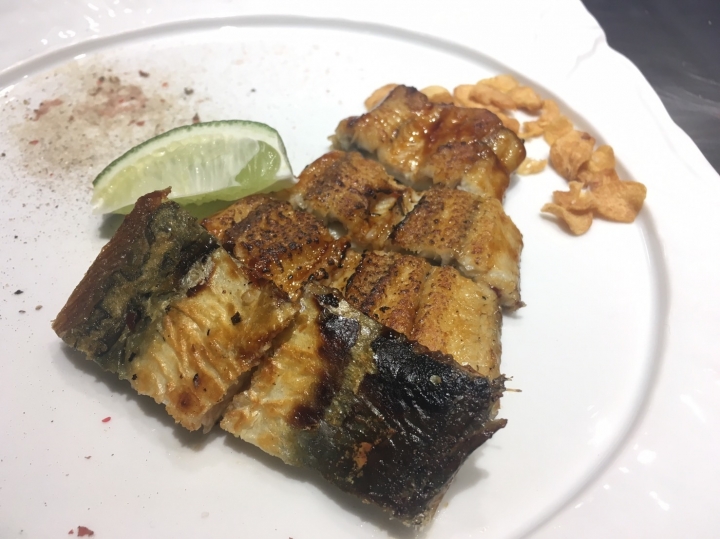 [活海鮮鐵板燒]台中大江戶町食記~日式料理風~漁市場重現~龍蝦界勞斯萊斯~玫瑰/黃金龍蝦~上等青口鰻~老饕牛肉~CP值高!