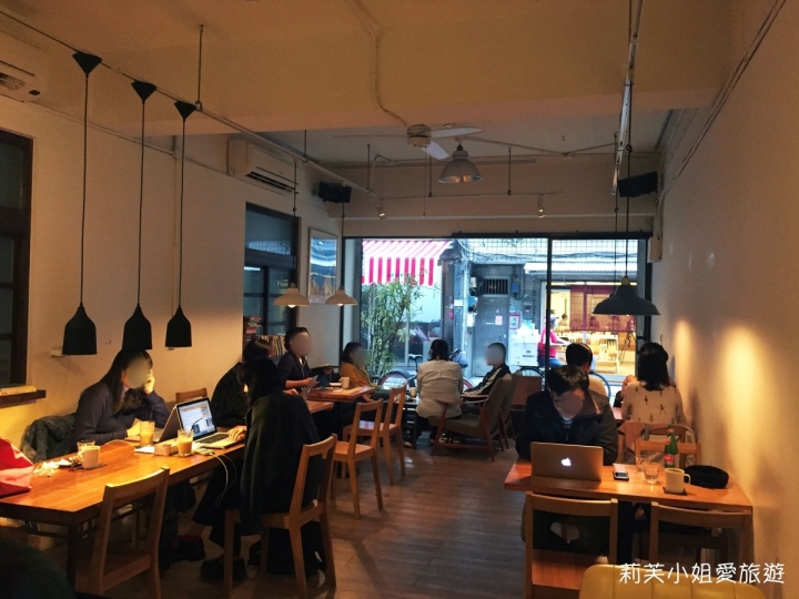 [美食] 台北 赤峰街巷弄內的單身好自在之Nichi Nichi日子咖啡 (提供wifi/插座)(中山站)