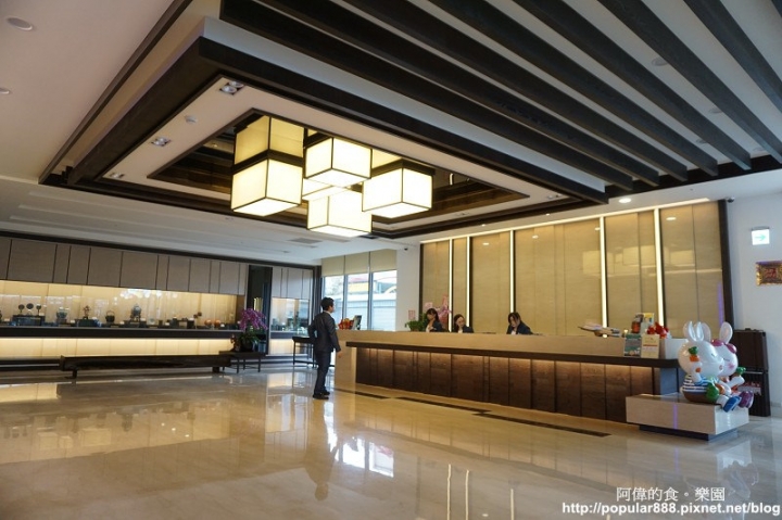 【宜蘭市】<悅川酒店>2017全新開幕的親子酒店,有超大的遊戲室,還有豐富藏書,每間客房也都有文學名著;兼具休閒與人文知性的漂亮酒店。