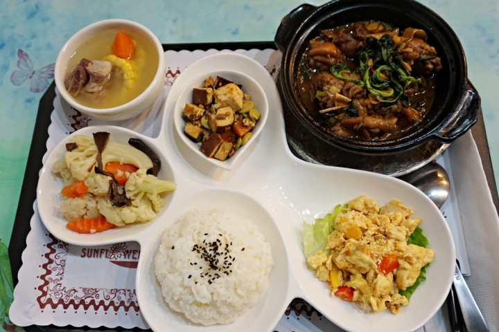 【巷弄食堂】東門溪徒步街美味簡餐