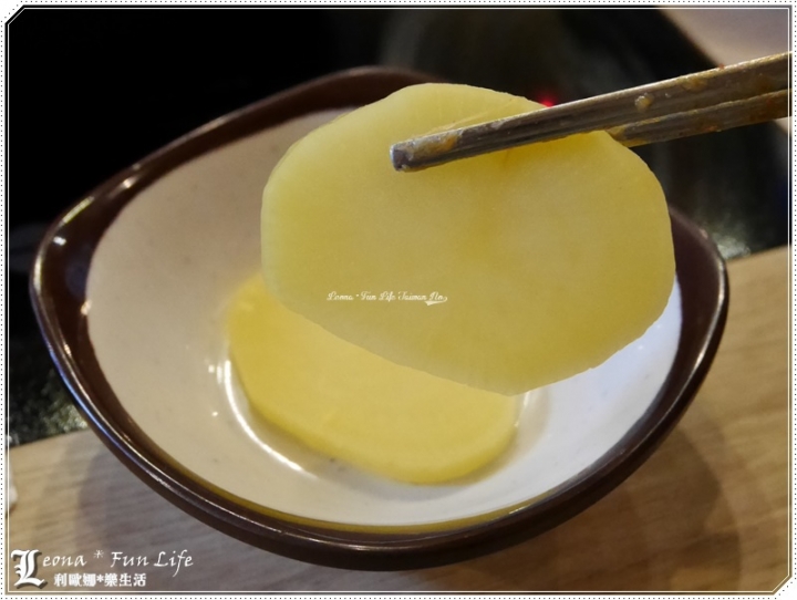 【台中 西屯】首爾必吃美食，不用出國，就能吃到原汁原味韓式年糕鍋。三清洞摩西年糕鍋（逢甲商圈旁）