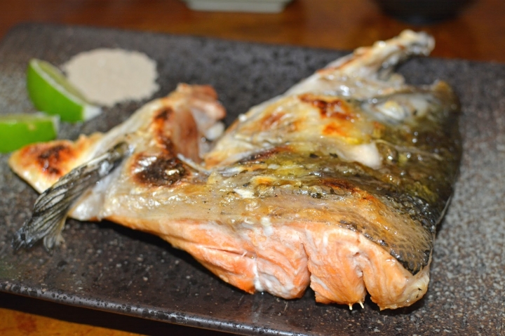 [食記] 畔の食堂。驚喜感十足的生魚片丼飯 用料超好的平價日式料理--鮑魚干貝丼、山藥四色丼(小巨蛋站)