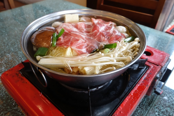 【食記/泉記】金山/萬里沐舍溫泉渡假酒店。萬里蟹雙人餐+湯屋