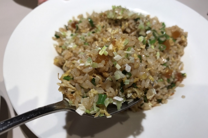 [食記] 新竹 新橋弄堂。烏魚子炒飯、湯包、蝦餃。一試成主顧!