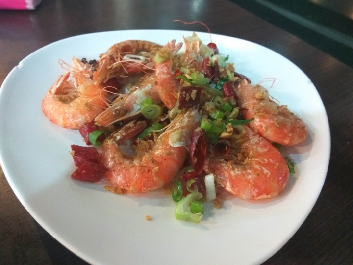 [台式熱炒]苗栗頭份中央路附近平價快炒大酒堡啤酒城再訪~食記~