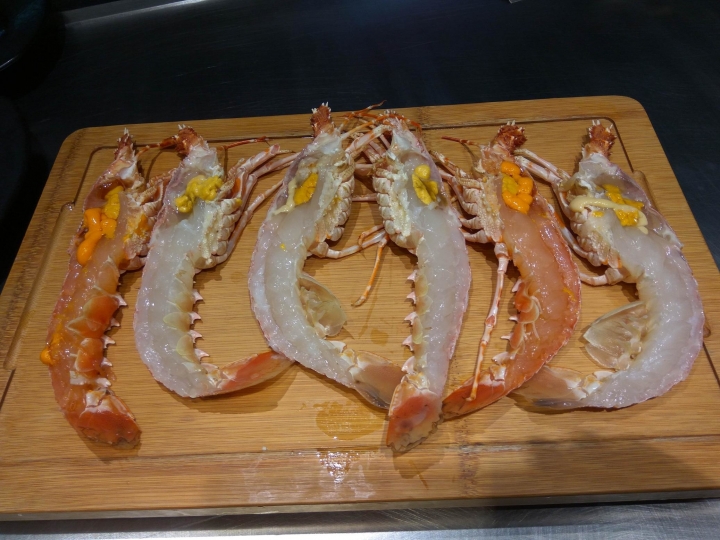 [活海鮮鐵板燒]台中大江戶町食記~日式料理風~漁市場重現~龍蝦界勞斯萊斯~玫瑰/黃金龍蝦~上等青口鰻~老饕牛肉~CP值高!