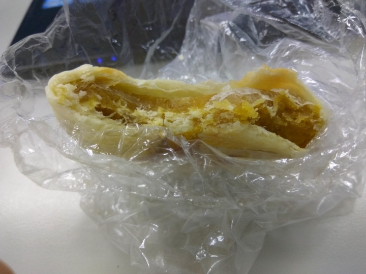 [伴手禮/名產/麵包/金牌獎]苗栗頭份美龍食品行鳳梨酥/芋頭餅/蕃薯餅購買食記