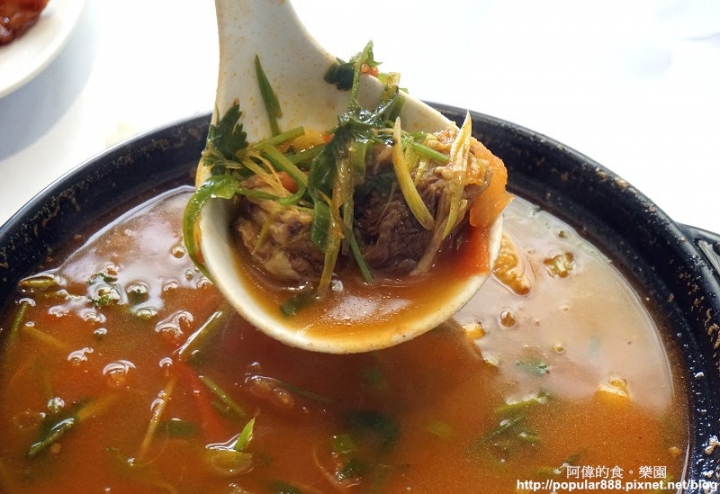 【陽明山】美食、美景的中菜館，大廚師承大陸江浙菜老師傅手藝，道道美味精緻，吸引政商名人造訪