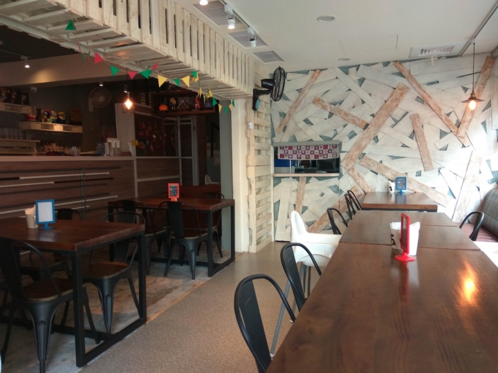 [韓式料理/鍋物/早午餐/咖啡]彰化市Misto Cafe海賊王裝潢風早午餐食記~ 平價不錯吃~ 動漫迷的最愛