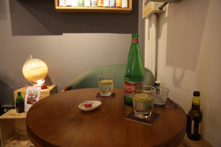 【美食。食記】台北 大稻埕 一瓶啤酒喜相逢 洛 Le Zinc 洛 Café & Bar 咖啡 輕食 啤酒 霞海城隍廟