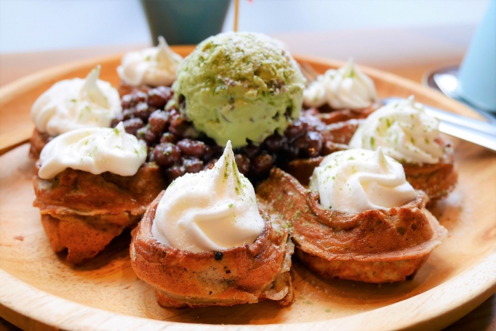 【台北民權西路站 | 咖啡廳】澳式彩色屋頂下的可愛雜貨風咖啡廳☼好杯咖啡