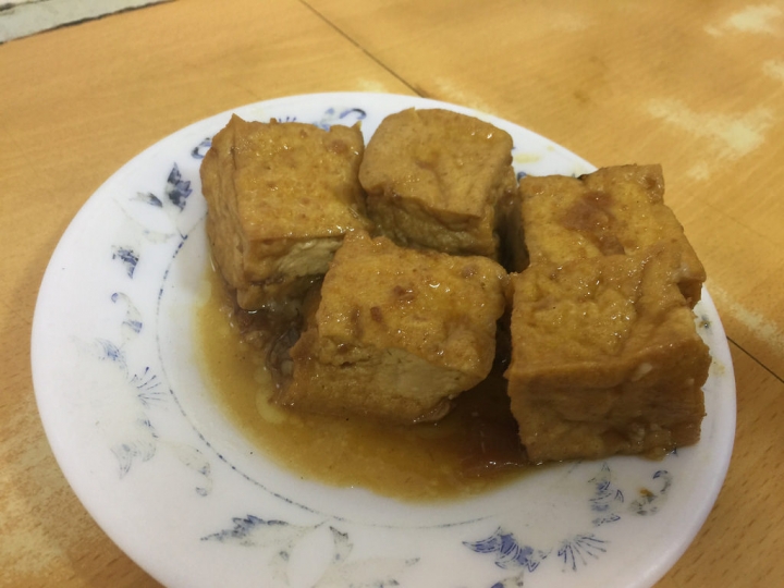 【食記】捷運西門站/西門町美食。天天利美食坊~半熟蛋滷肉飯好好吃阿