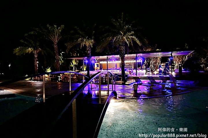 【桃園住宿】<大溪笠復威斯汀渡假酒店>每週五六及國訂假日推出晚間池畔吧!『儷軒』中餐廳的酸菜白肉鍋、牛肉麵超級好吃!