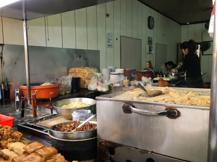 【美食。食記】彰化 永安街 誠意十足 滷菜不俗 阿桃素食 素食麵 菜麵 味素