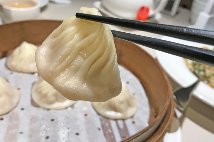 [食記] 新竹 新橋弄堂。烏魚子炒飯、湯包、蝦餃。一試成主顧!