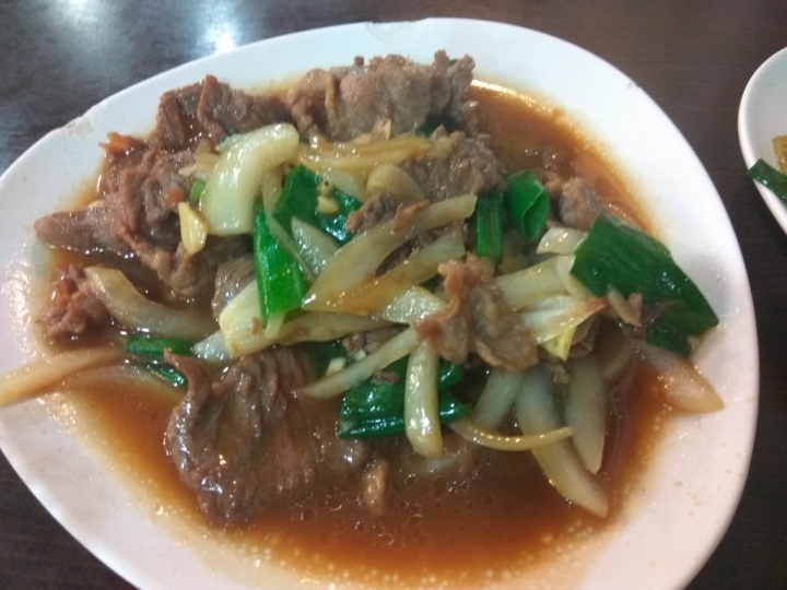 [台式熱炒]苗栗頭份中央路附近平價快炒大酒堡啤酒城再訪~食記~