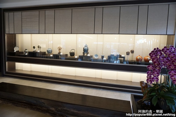 【宜蘭市】<悅川酒店>2017全新開幕的親子酒店,有超大的遊戲室,還有豐富藏書,每間客房也都有文學名著;兼具休閒與人文知性的漂亮酒店。