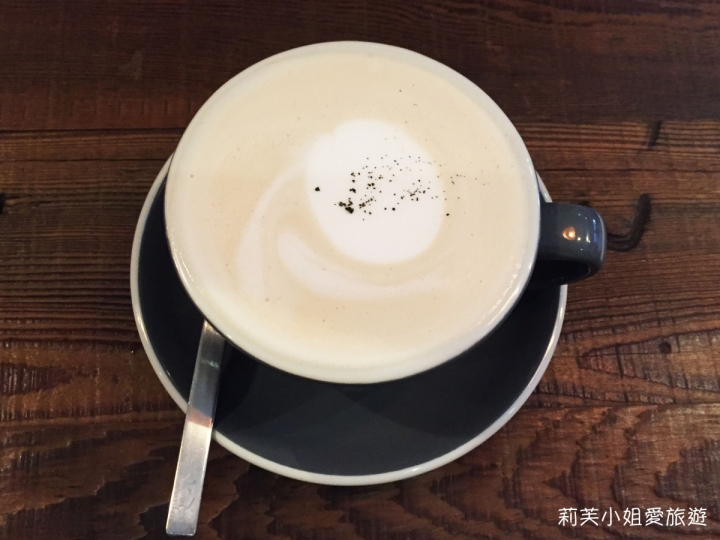 [美食] 台北 赤峰街巷弄內的咖啡啤酒館Stand by me (提供wifi/插座)(中山站)