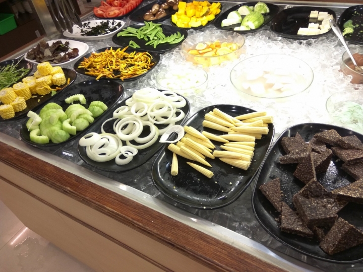 [吃到飽火鍋/麻辣鍋]~億~起司火鍋食記~ 海鮮蠻多的~~平價不貴~~