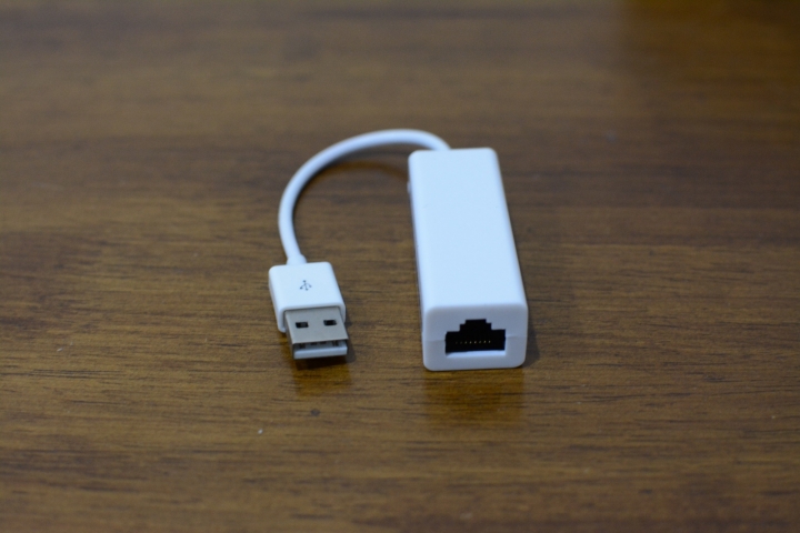 [產品開箱]台源國際Tiaya LED微投影機(內建Android播放器電視盒)--隨身簡報露營方便
