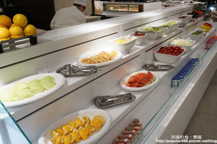 【宜蘭市】<悅川酒店>2017全新開幕的親子酒店,有超大的遊戲室,還有豐富藏書,每間客房也都有文學名著;兼具休閒與人文知性的漂亮酒店。