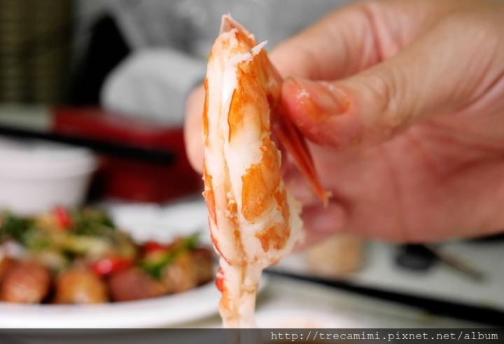【食記】高雄我家帶皮羊肉海鮮燒烤-超低調的羊肉爐店家特製天使紅蝦鍋/附贈六道菜跟鹽烤蝦,便宜呷粗飽又新鮮!