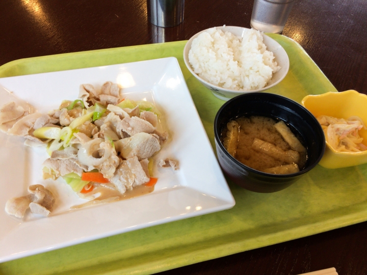 【美食。食記】東京 青海 景美價廉好充電 海鷗食堂 シーガル SKY restaurant 定食 拉麵 便宜 日本料理
