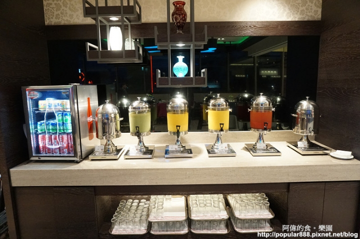 【宜蘭市】<悅川酒店>2017全新開幕的親子酒店,有超大的遊戲室,還有豐富藏書,每間客房也都有文學名著;兼具休閒與人文知性的漂亮酒店。