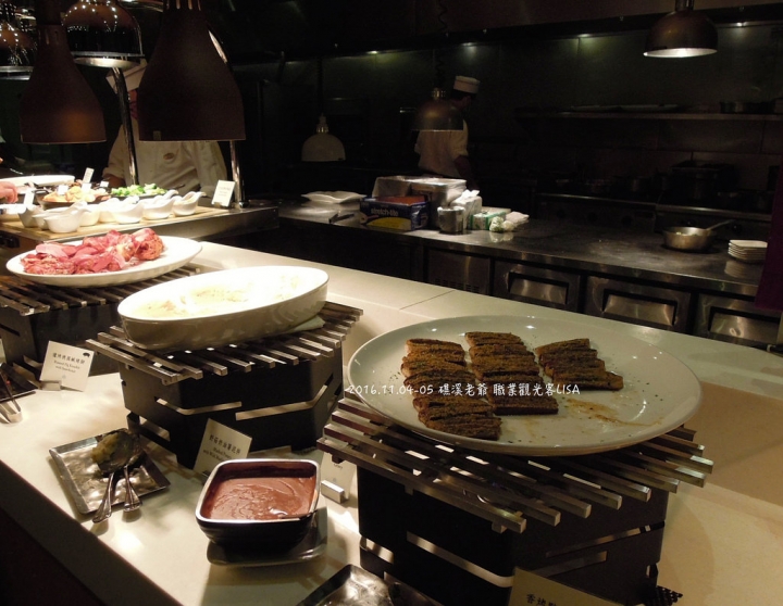 [食記] 宜蘭 礁溪 老爺酒店一泊二食 - 雲天自助餐廳吃到飽＆岩波庭宜蘭廚房日式早餐，腦子放空肚子吃飽