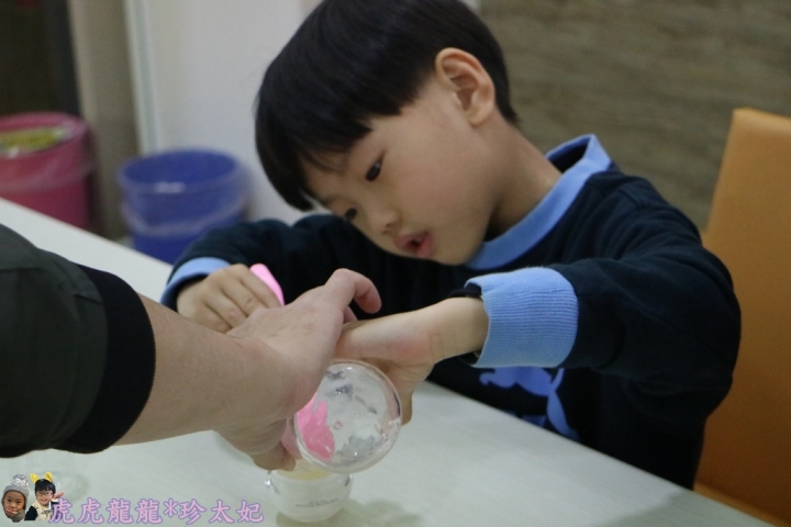 [新竹遊記]新竹觀光工廠||好健康好美麗的濟生beauty兩岸觀光生醫美學健康館~親子DIY凍膜x面膜x化妝水x清潔液x兒童遊戲空間!