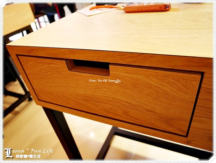 【台中 西屯】首爾必吃美食，不用出國，就能吃到原汁原味韓式年糕鍋。三清洞摩西年糕鍋（逢甲商圈旁）