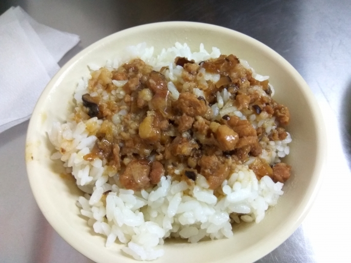 [鵝肉店/乾麵/米血]彰化市歐家鵝肉店晚餐食記~~平價,茶鵝好吃喔!