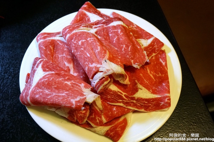 【南京復興】私宅打邊爐-港式火鍋始組,麻辣香濃溫潤、白鍋加咖哩後變身另一種風味。隱身老公寓,美味十年不墜!