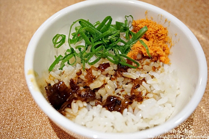 【新北市深坑】〈台北深坑假日飯店Holiday Inn〉二樓"悅"茶餐廳升級改版，一道道粵菜、港點盡現老師傅功夫與火候，更加美味，但依然平價！