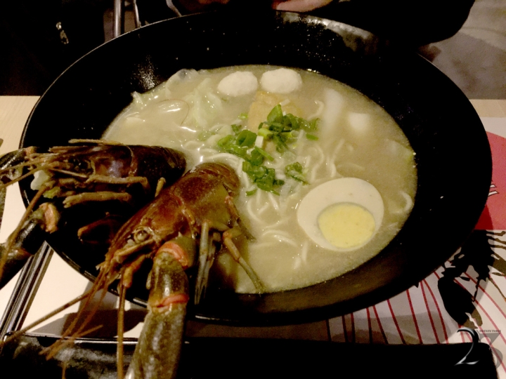 台中中科韓國名氣釜山拉麵肋排拉麵大推